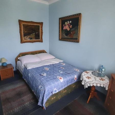 Hotelowe Pokoje J.Bukowiecka Tuszyn Exterior foto