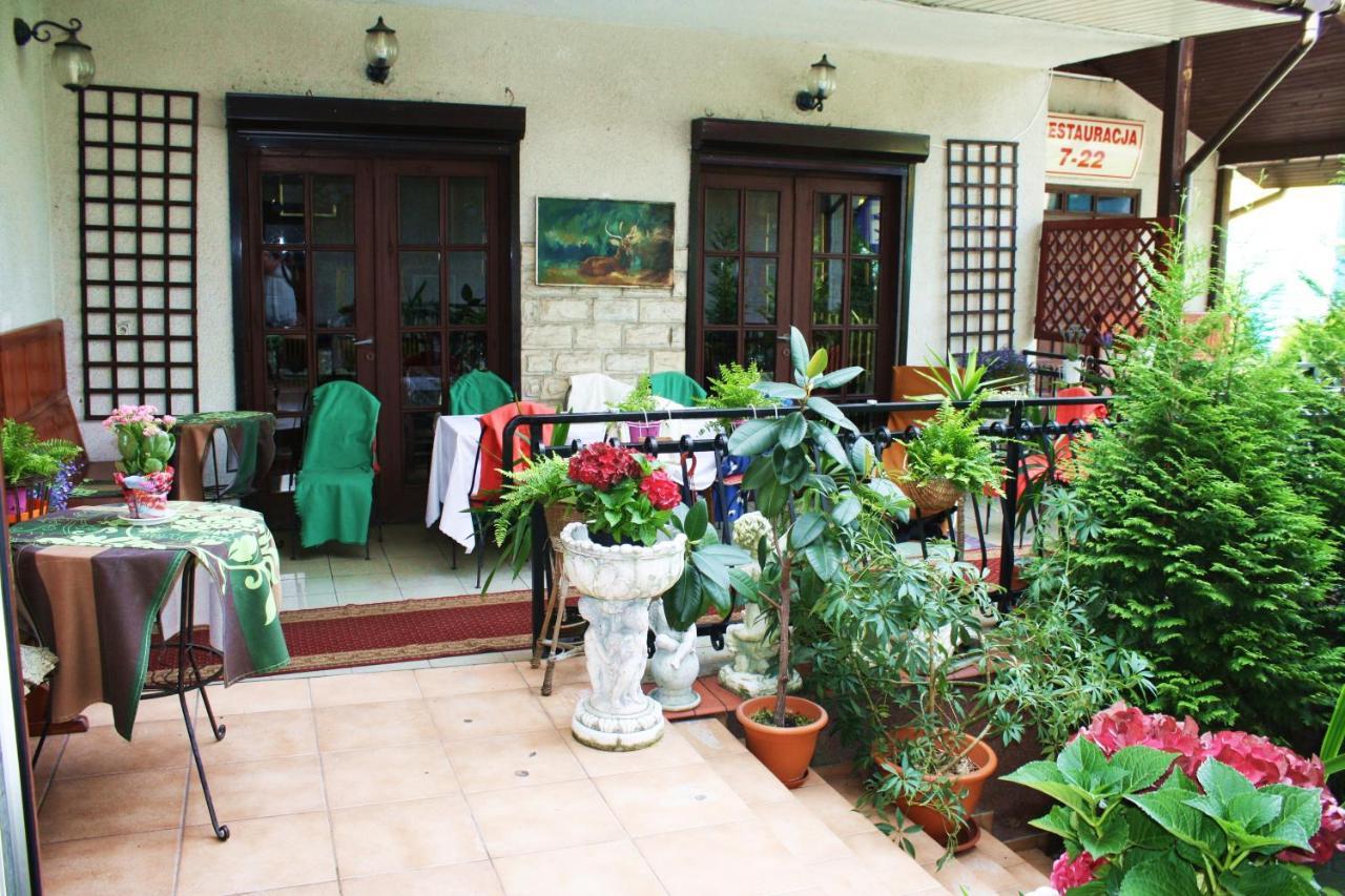Hotelowe Pokoje J.Bukowiecka Tuszyn Exterior foto
